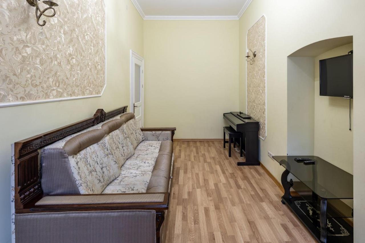 Romari Сербська 9 Apartment Lviv Exterior photo